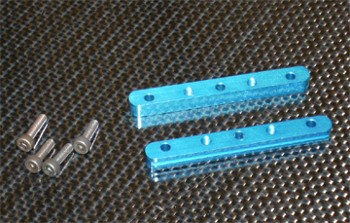 MUGEN MBX5 BLUE QUICK CHANGE MOTOR MOUNT ADAPTORS (2) (10439B)
